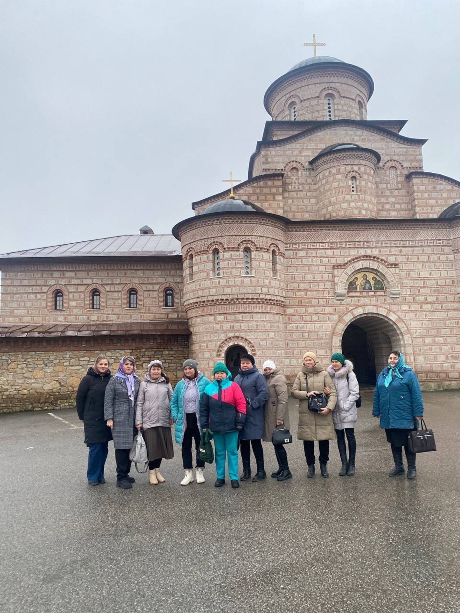 Экскурсия в монастырь «Святые Кустики» для матерей и жён участников СВО