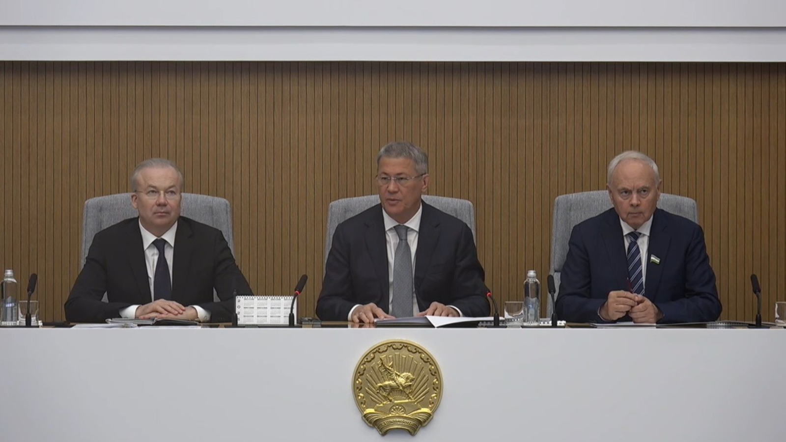 Глава Башкирии выразил надежду на победу «Салавата Юлаева» в новом сезоне