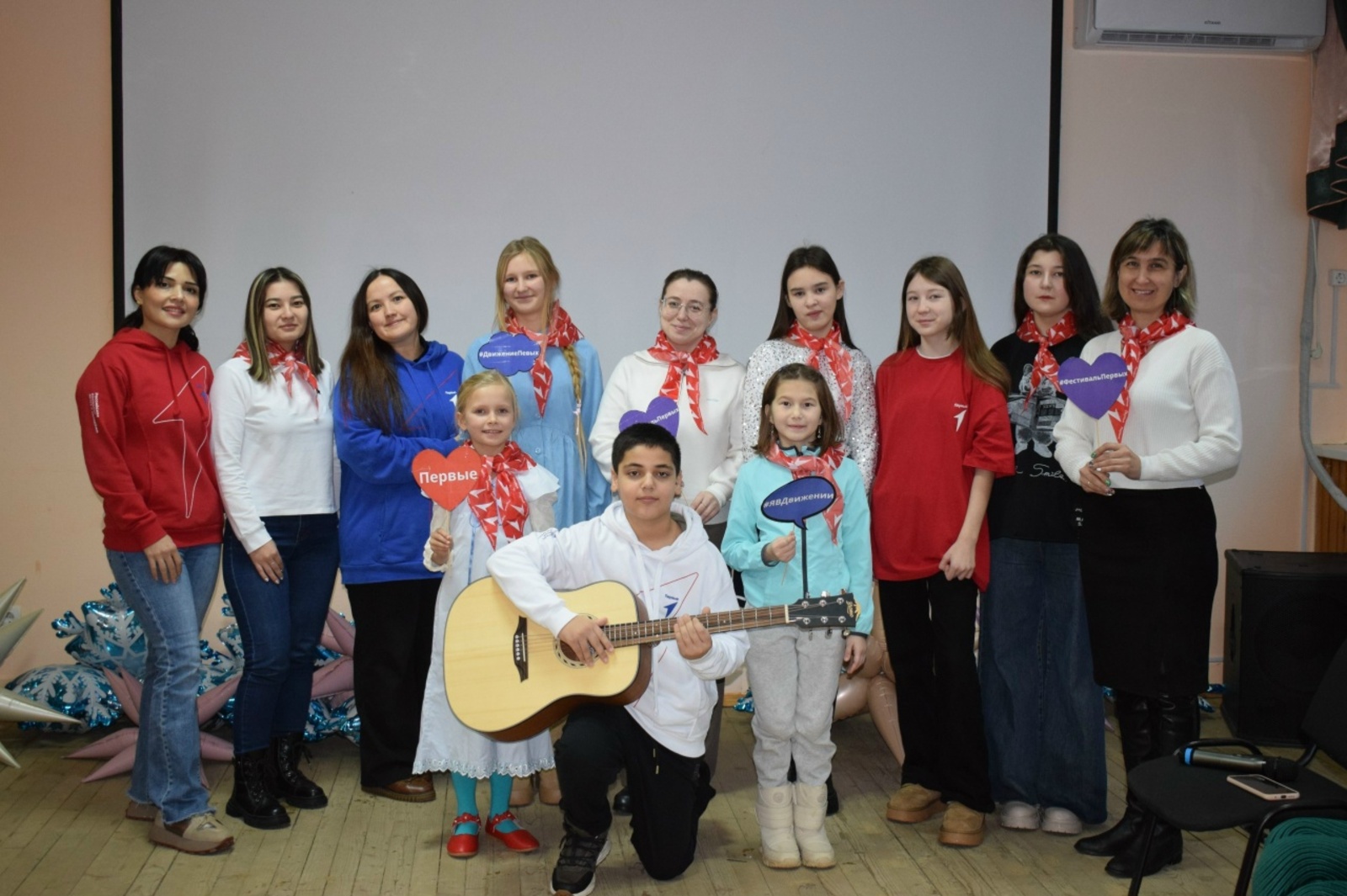 Что нас объединяет – делает нас командой!