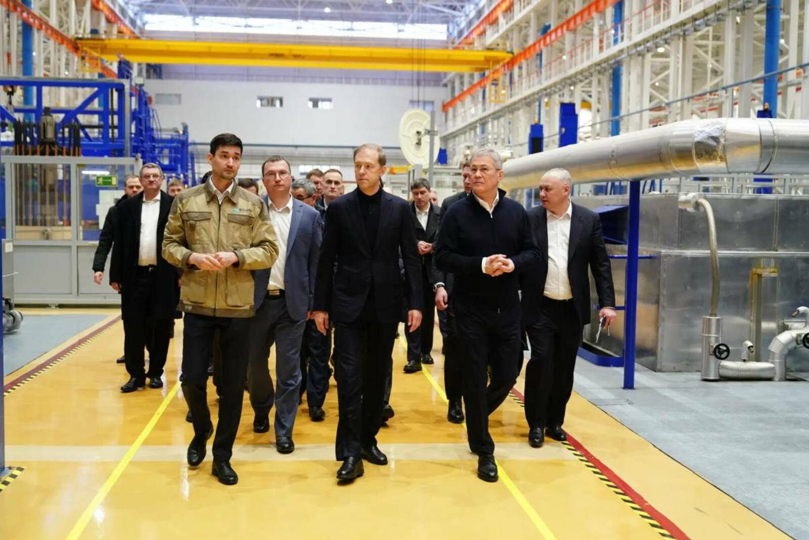 Денис Мантуров посетил ведущие инновационные промышленные предприятия Башкирии