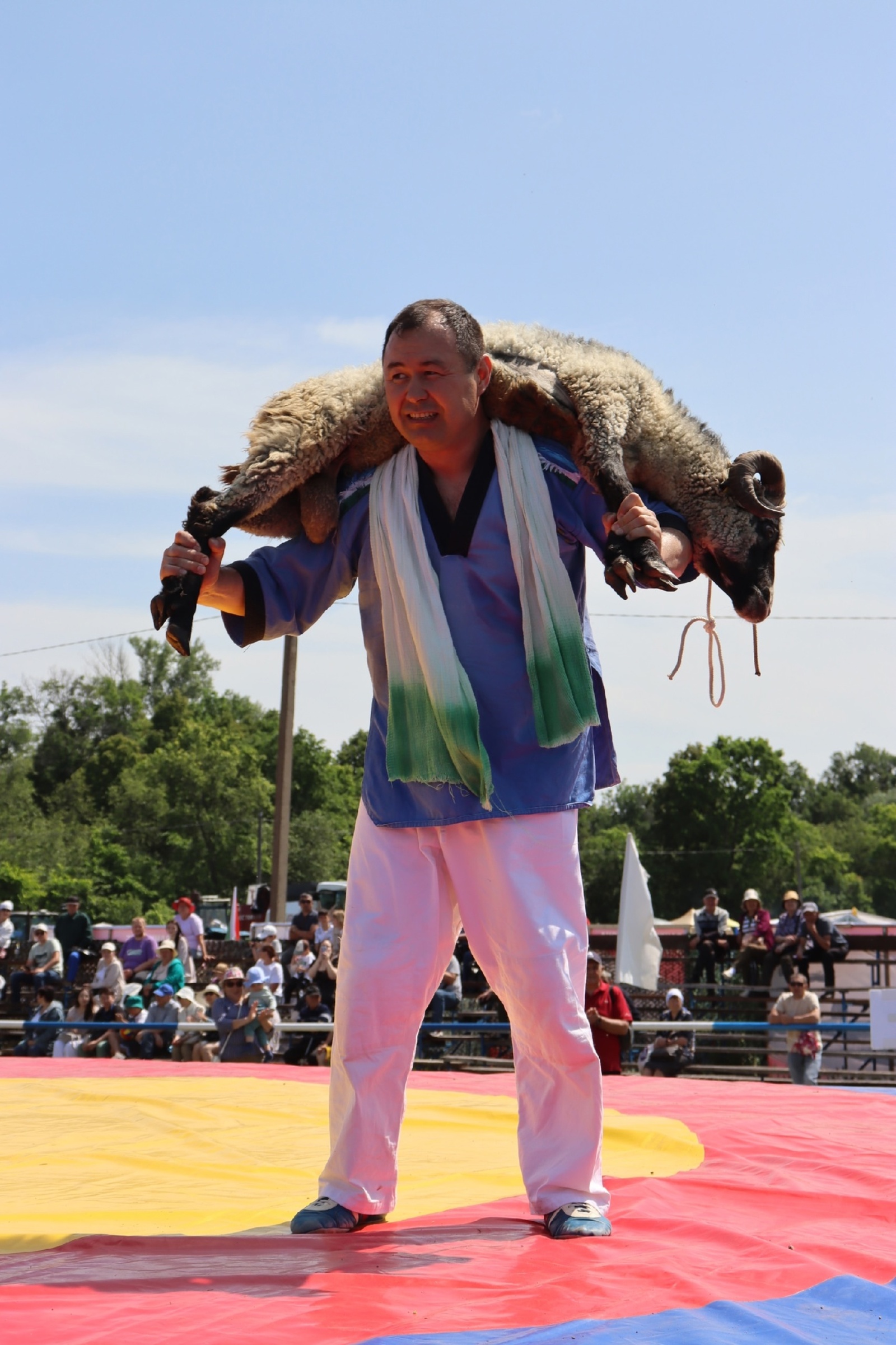 Праздник дружных, трудолюбивых и талантливых