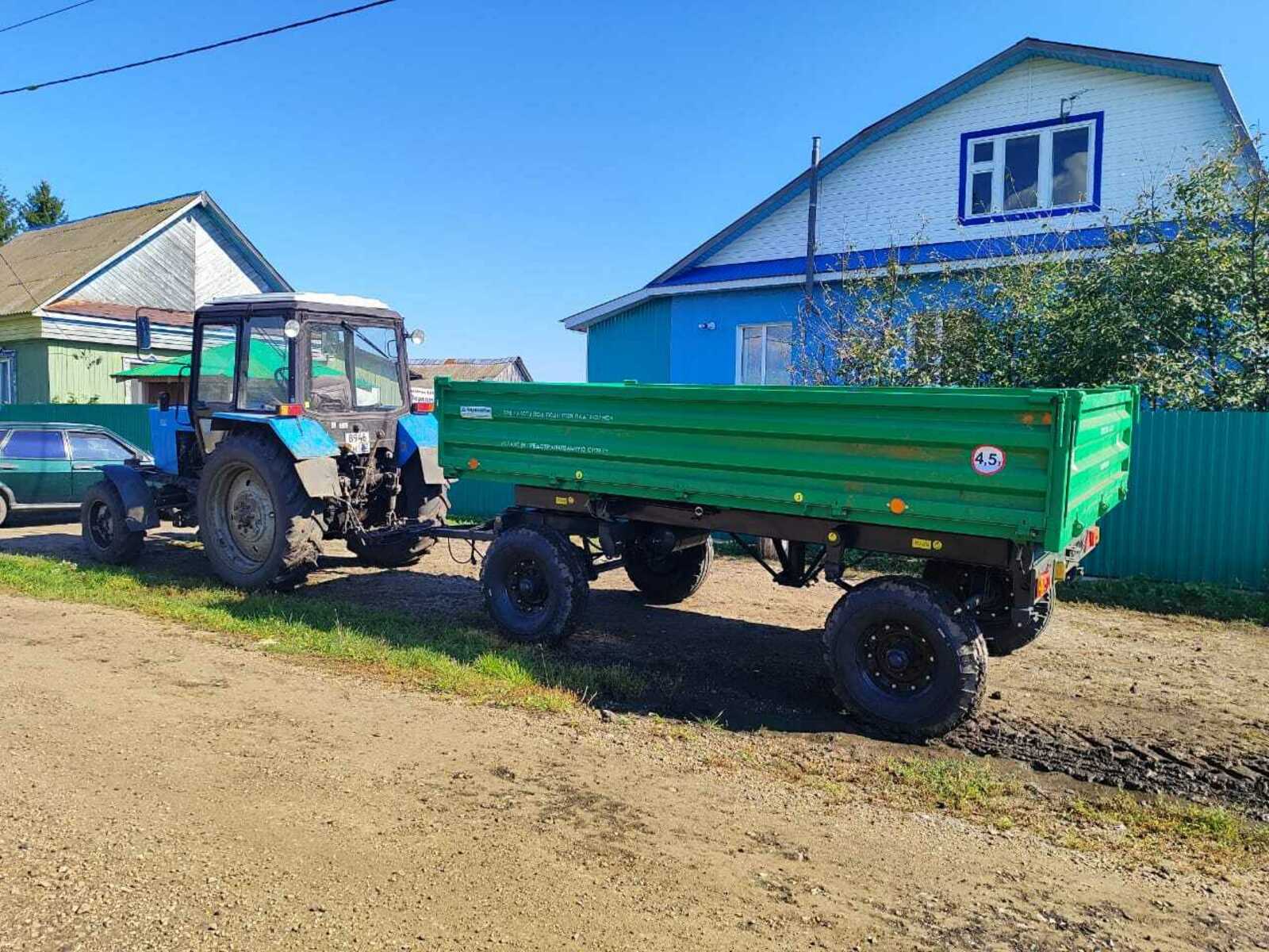 Новый прицеп для благоустройства села