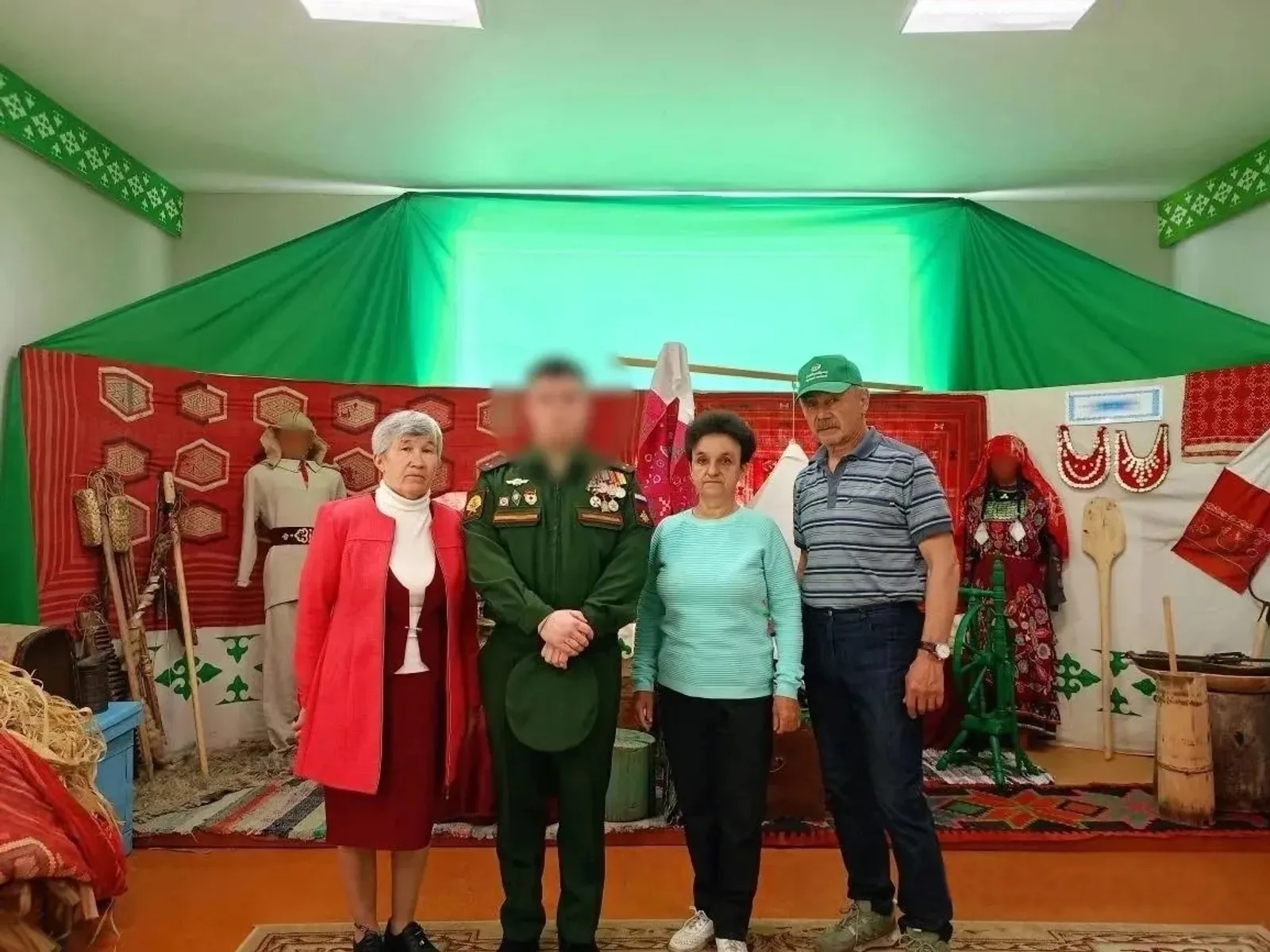 «Цените школьные годы»