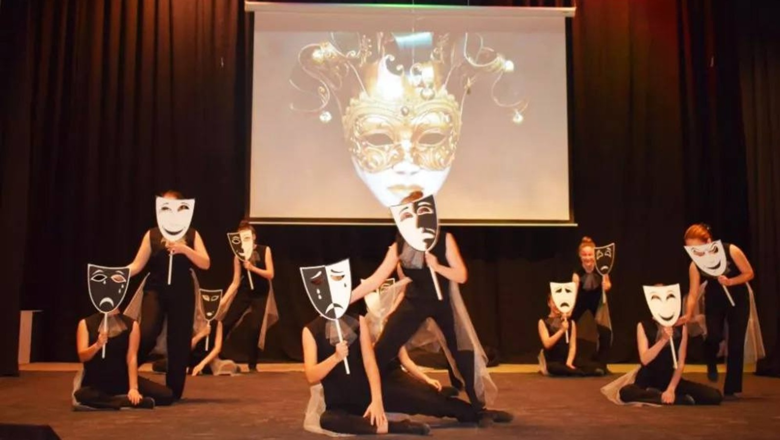 Любительские театры республики соберутся в Кушнаренковском районе