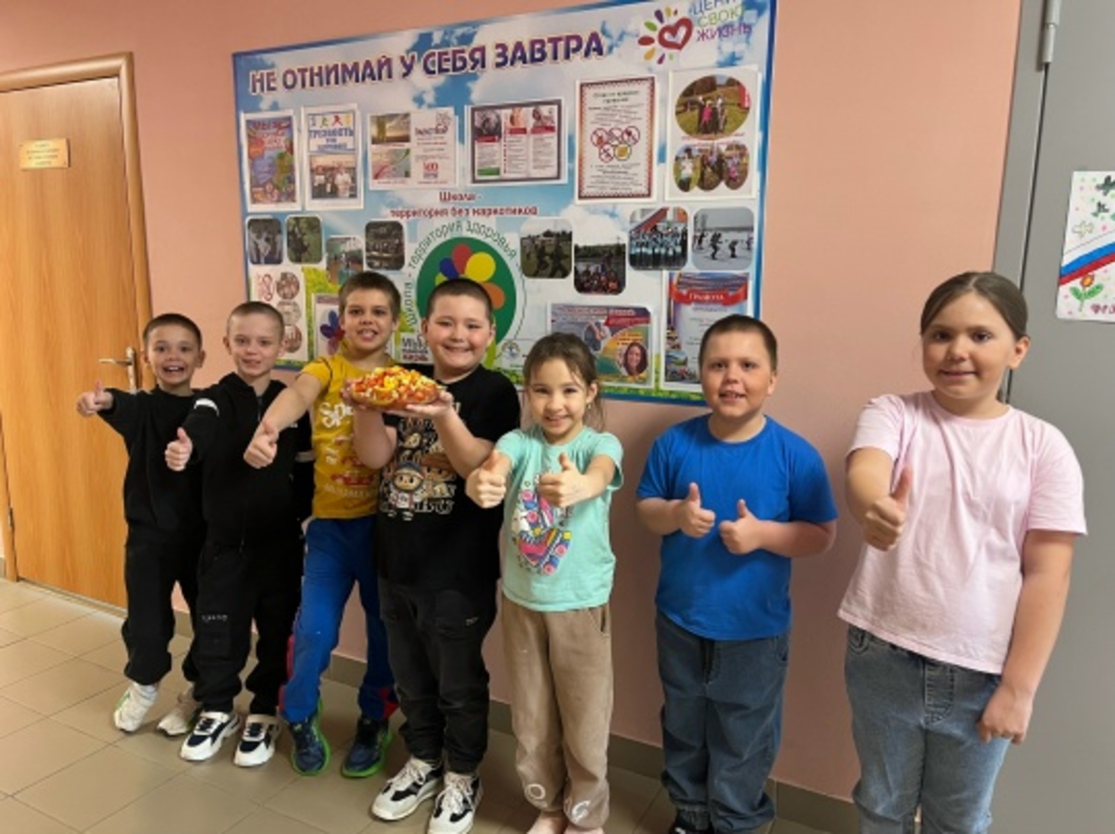 Юные кулинары в деле!