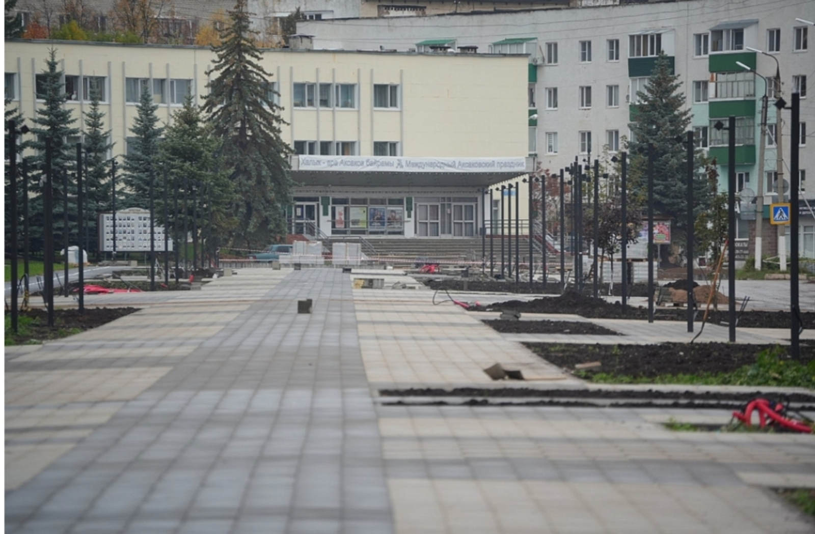 В Белебее благоустраивают «Бульвар Новаторов» на средства федерального гранта