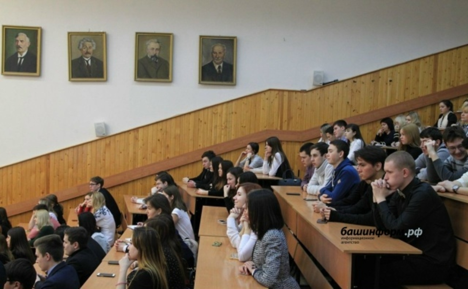 В российских вузах отменят форматы бакалавр-магистр