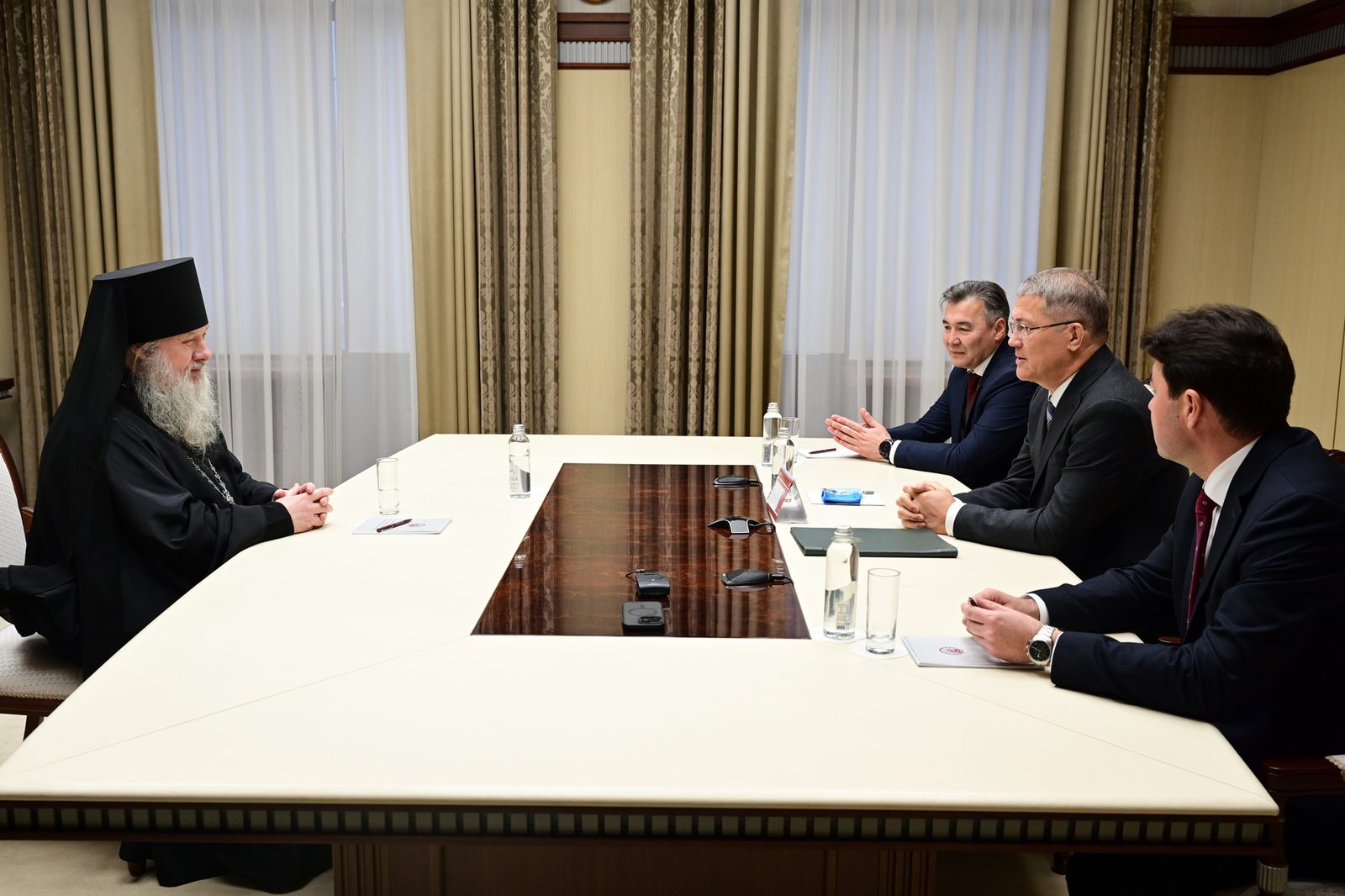 Радий Хабиров встретился с епископом Уфимским и Башкортостанским Филаретом