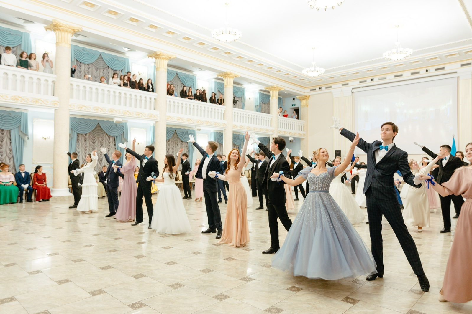 Король и королева Межвузовского студенческого бала