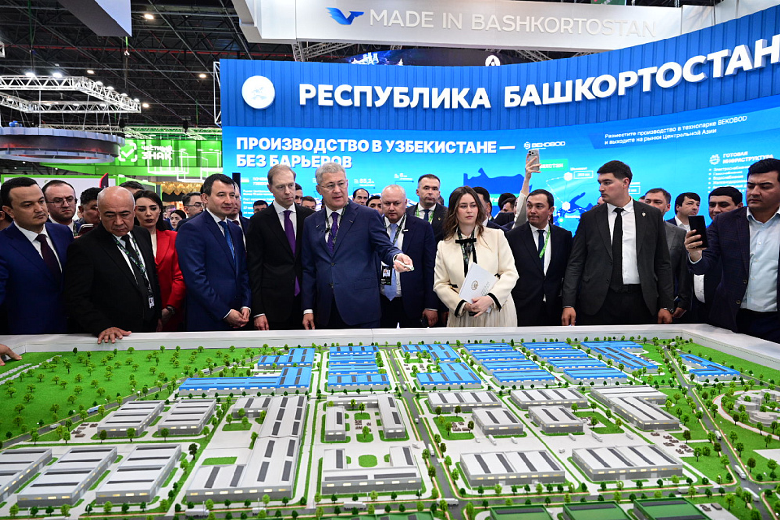 Презентация стенда Башкортостана на выставке ИННОПРОМ в Центральной Азии