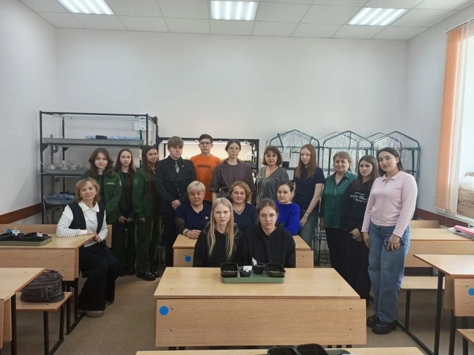 Профориентация и экология: экскурсия школьников в лесотехнический колледж