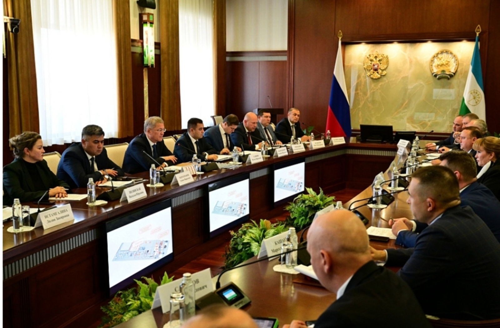 На «Инвестчасе» одобрили новые проекты в промышленности и сельском хозяйстве