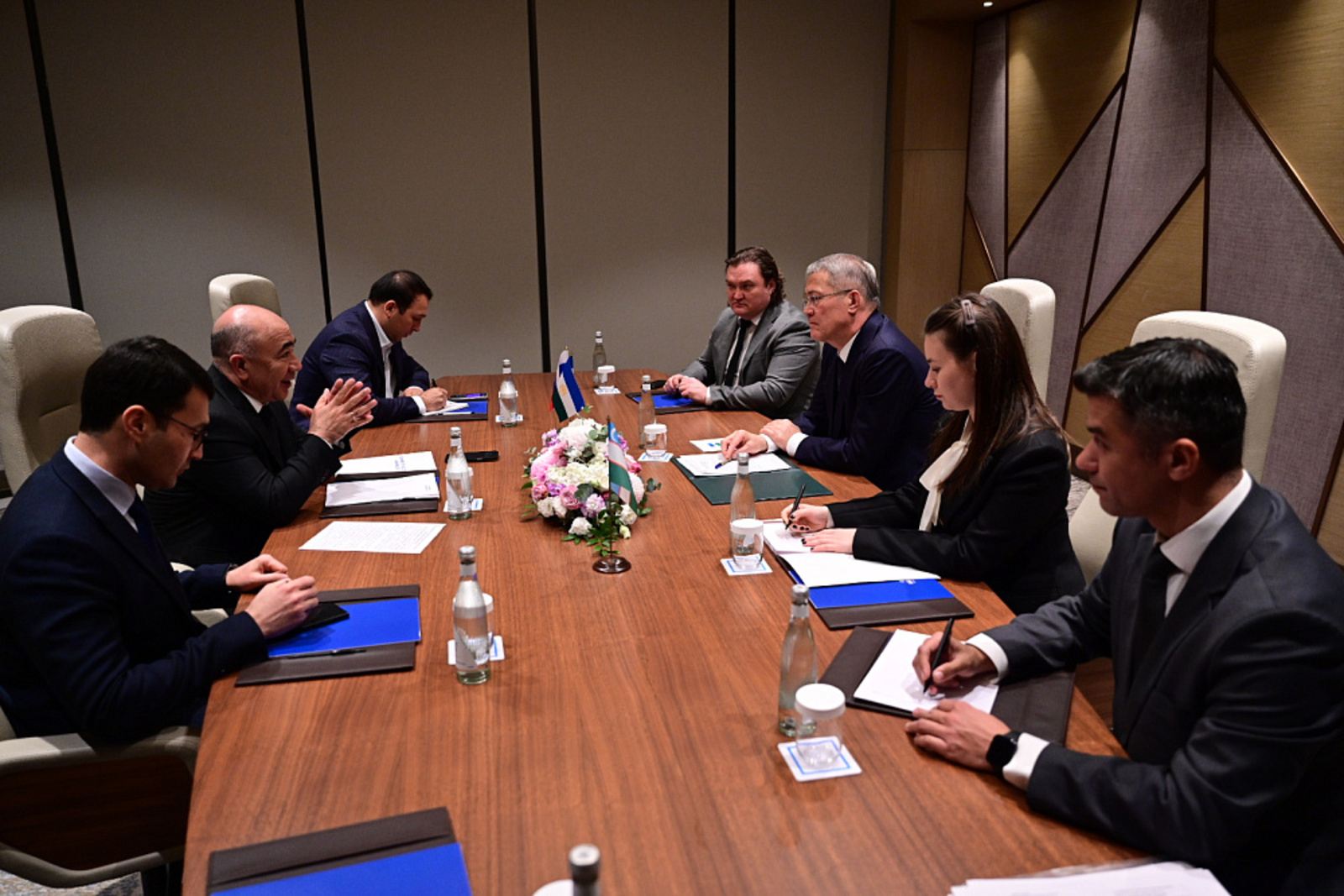 Радий Хабиров встретился с хокимами  Узбекистана