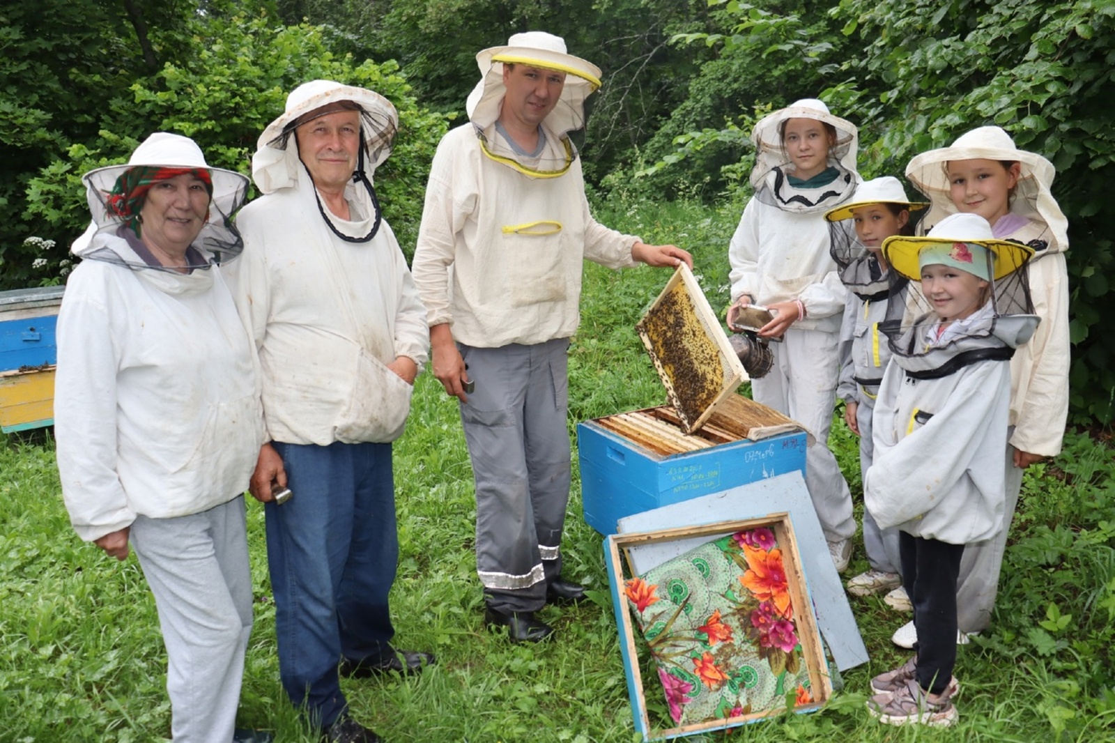 Любовь к пчелам – из поколения в поколение